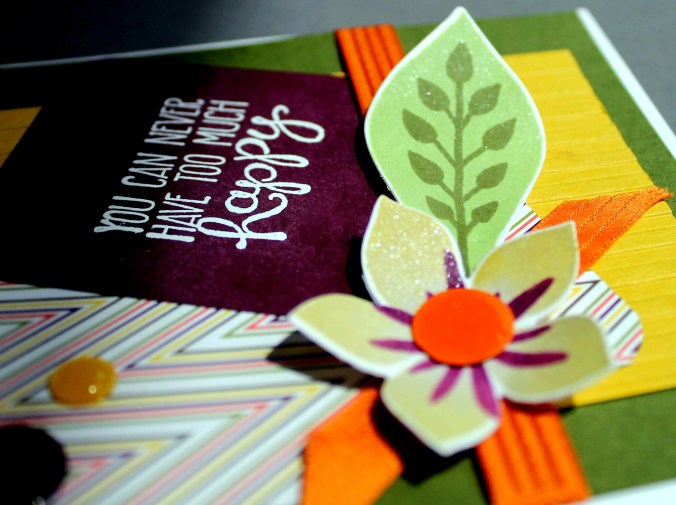 never too much happy mojo monday close up shimmer mist