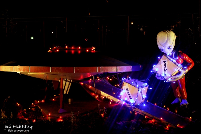 kennywood spaceship and martian