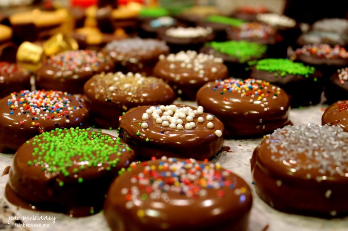 chocolate caramel crisp cookies 1