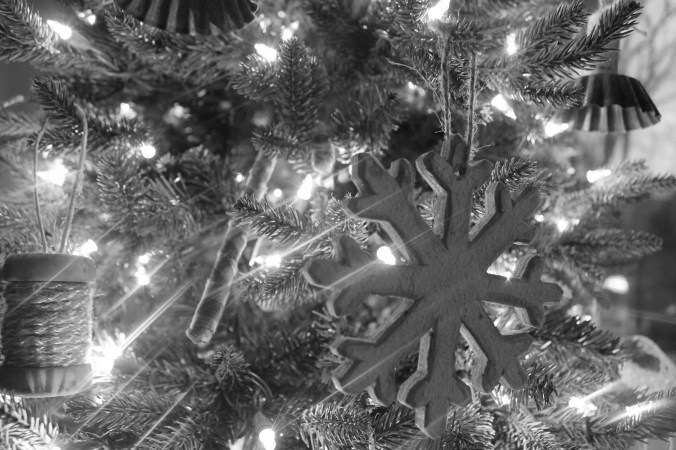 christmas tree snowflake black and white