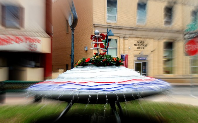 Mars Spaceship Christmas