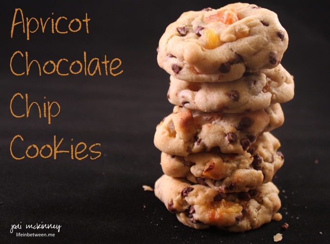 apricot chocolate chip cookies