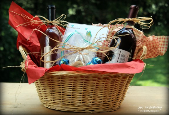 happy new home basket