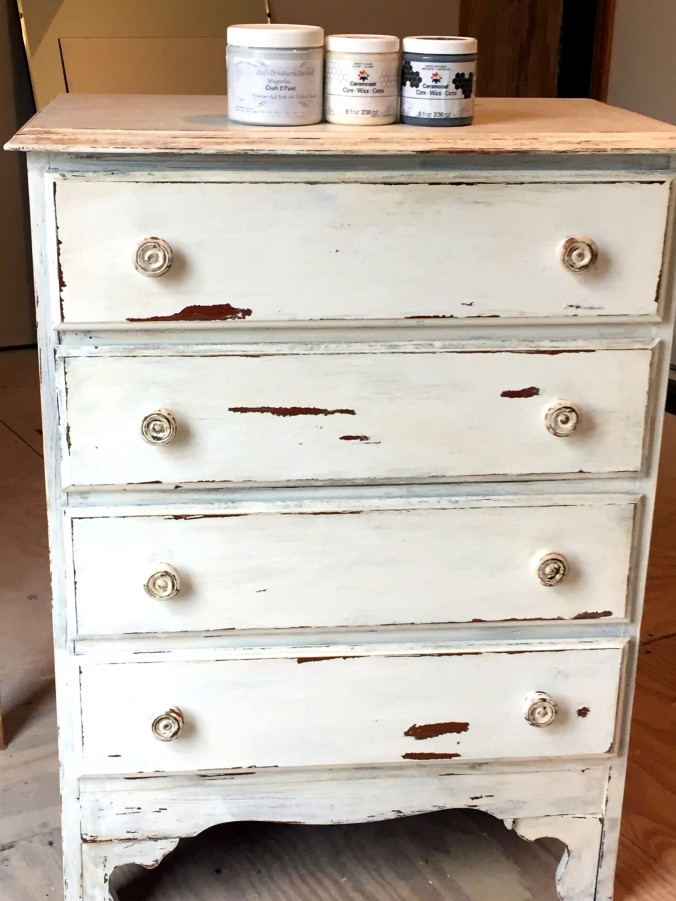 dresser-after-chalk-paint-and-wax-1