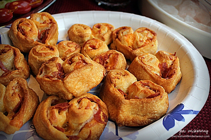 valentines-day-couples-camp-heart-shaped-cheese-and-pepperoni-crescent-roll-appetizers